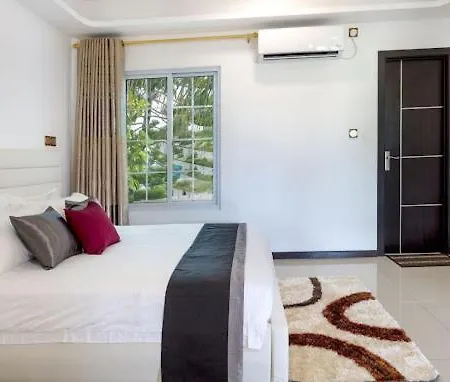 K. Inn Kaashidhoo
